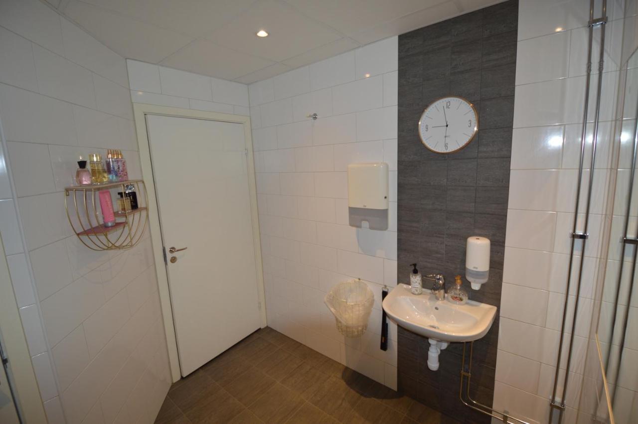 Hotell Gaestis Tierp Exterior foto