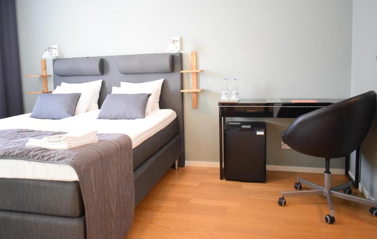 Hotell Gaestis Tierp Exterior foto